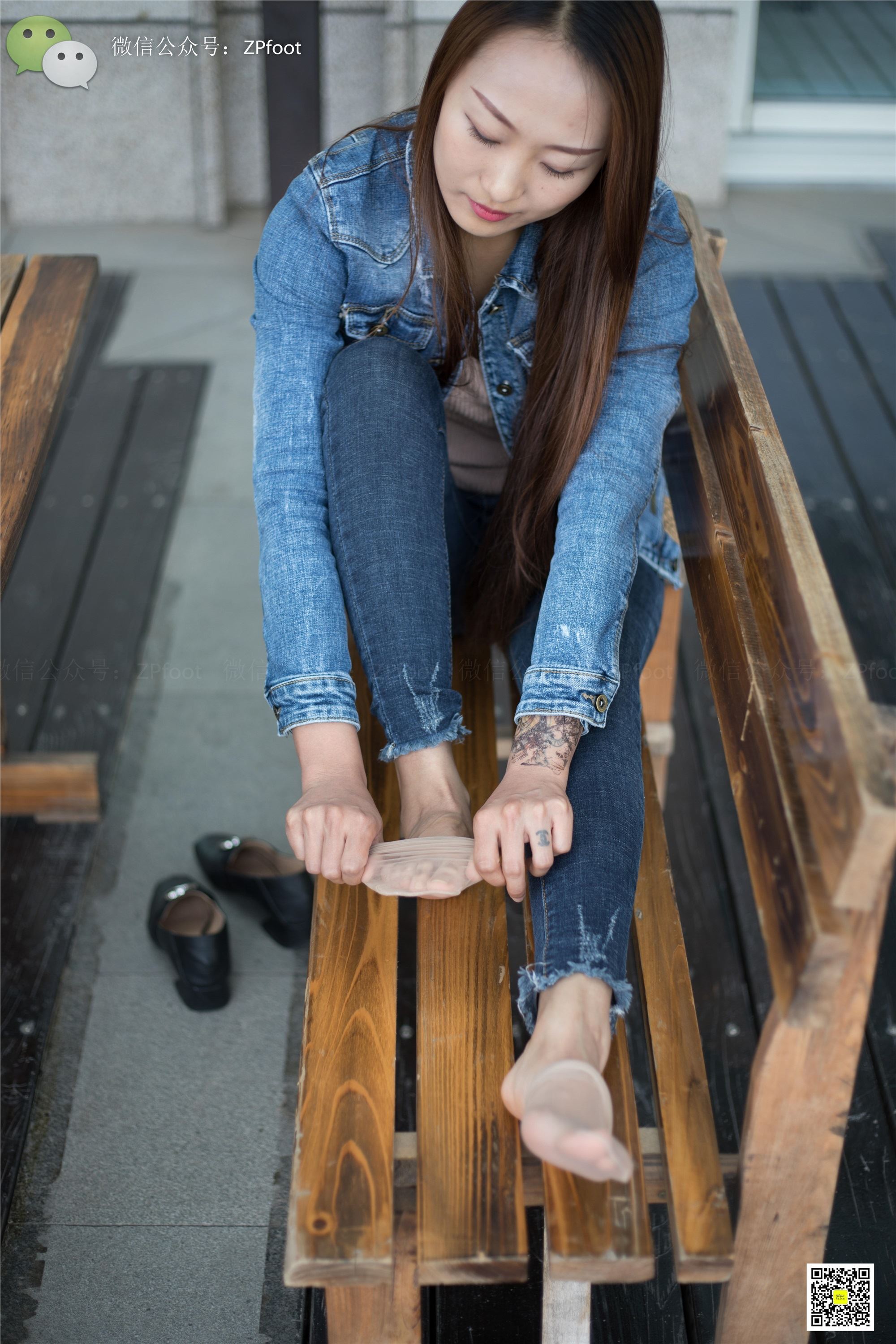 LSS山茶摄影 NO.017 舞蹈老师的短丝